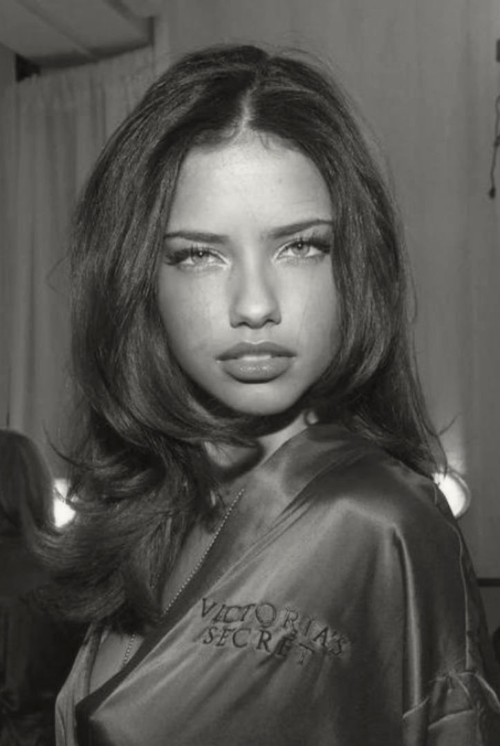 Adriana Lima - ONECAP©