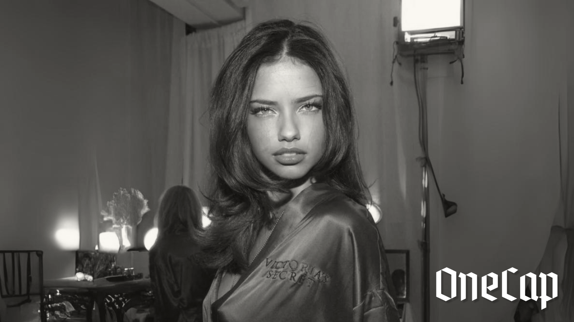 Adriana Lima - ONECAP©
