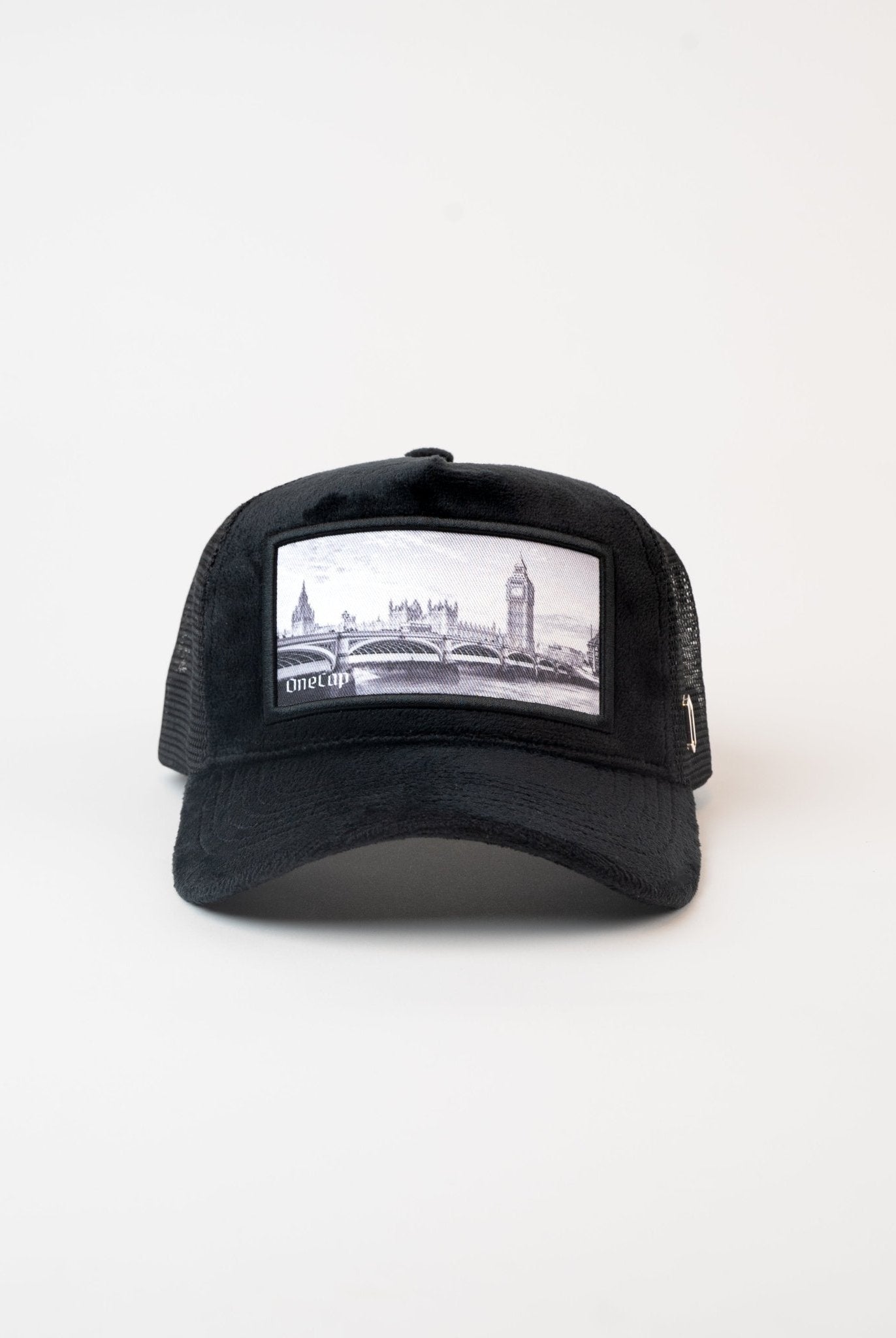 London, UK - 1843 - ONECAP©