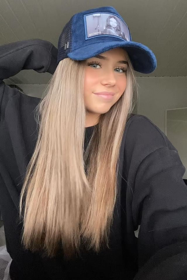 ONECAP Adriana Lima Velvet Cap - ONECAP