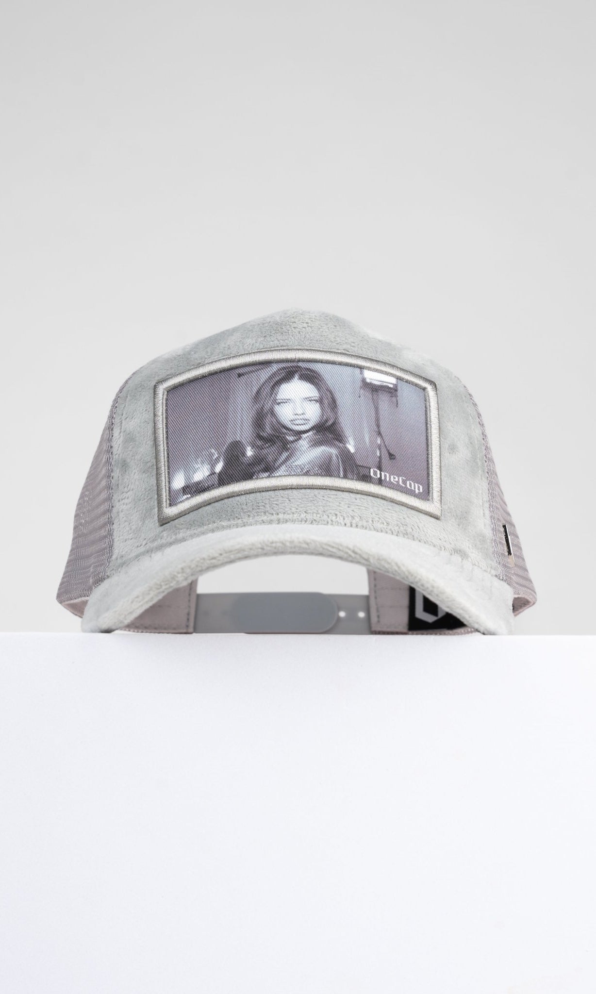 ONECAP Adriana Lima Velvet Cap - ONECAP
