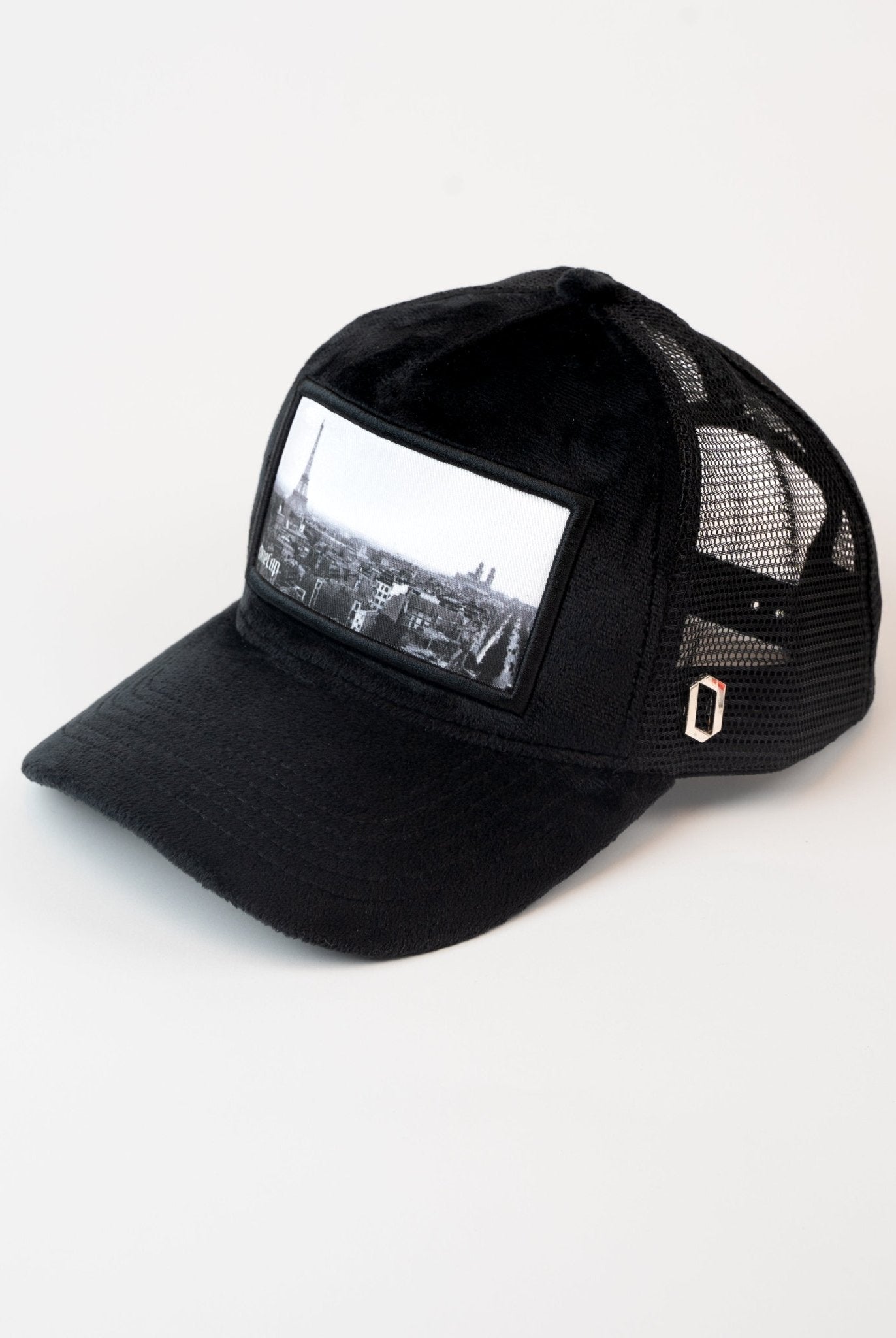 Paris, France - 1887 - ONECAP©